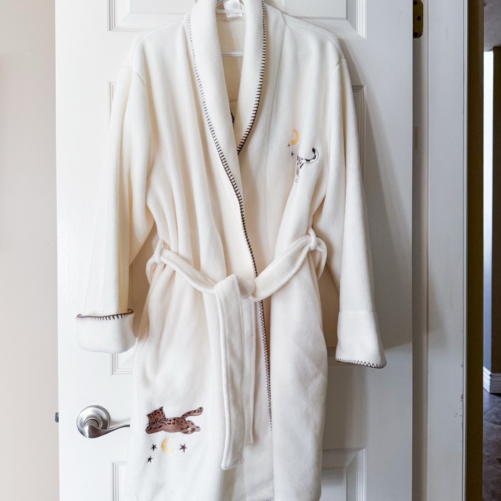 Missy/Jeune Fille Celestial Cat & Moon Plush Robe OS White Fuzzy Stars